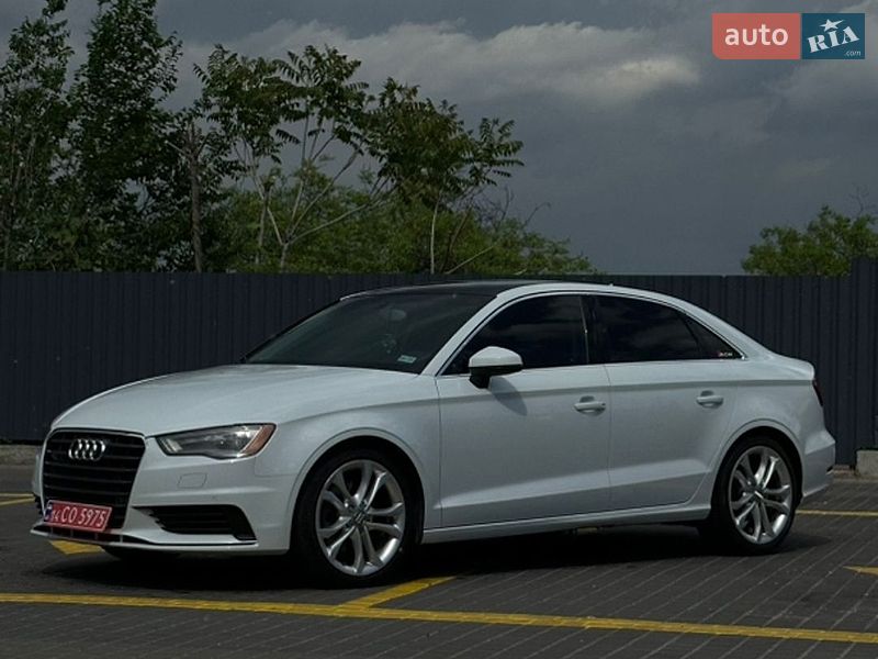 Седан Audi A3 2014 в Дніпрі