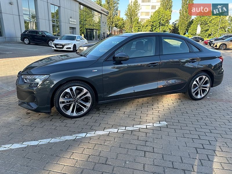 Седан Audi A3 2025 в Киеве
