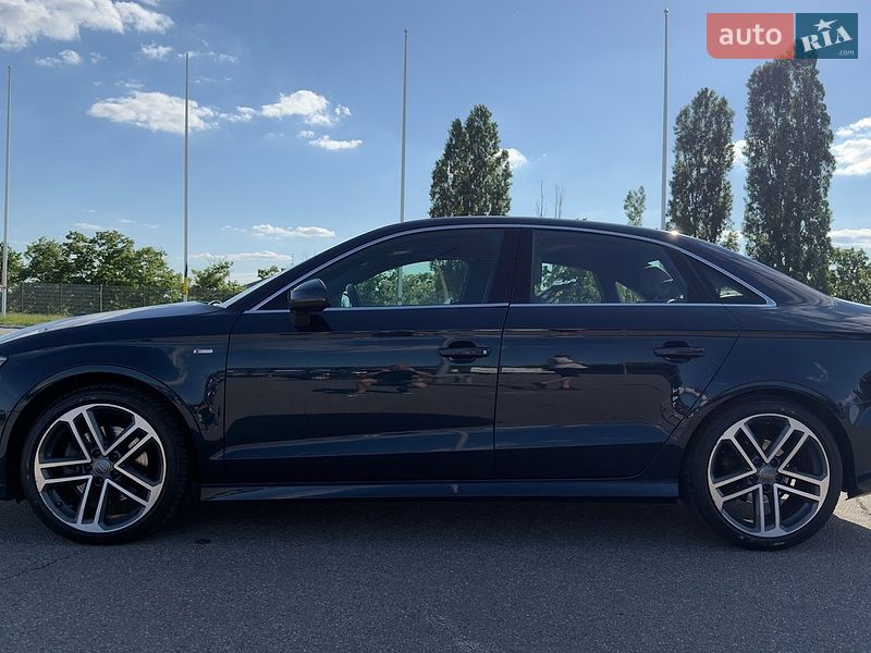 Седан Audi A3 2017 в Харкові