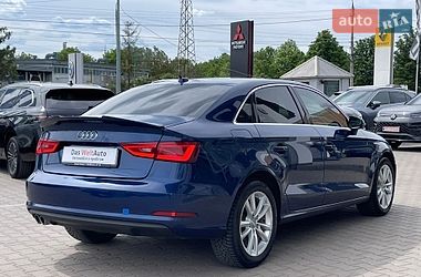 Седан Audi A3 2014 в Чернівцях