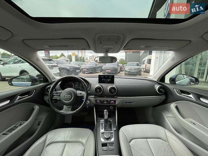 Седан Audi A3 2014 в Чернівцях