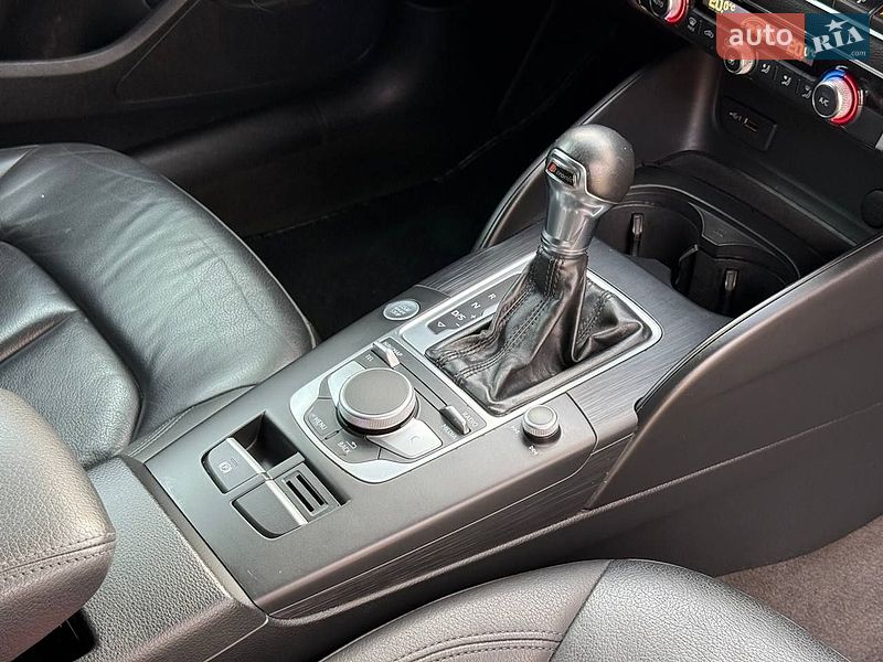 Седан Audi A3 2016 в Харкові