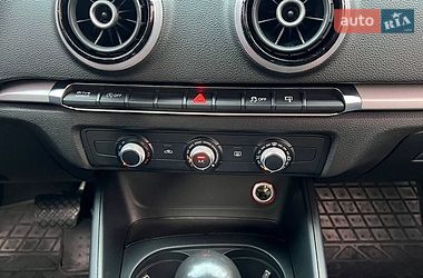 Хэтчбек Audi A3 2014 в Киеве
