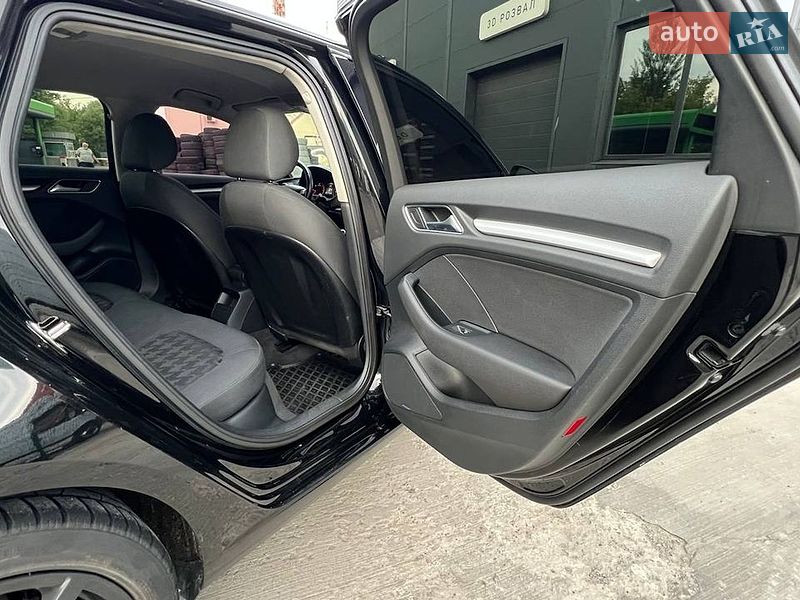 Хэтчбек Audi A3 2014 в Киеве