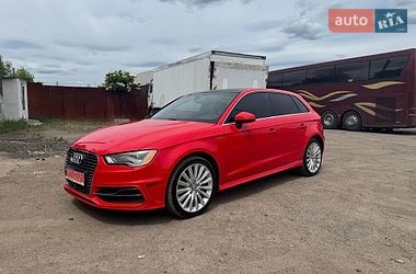 Хэтчбек Audi A3 2015 в Львове