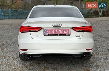 Седан Audi A3 2019 в Ровно