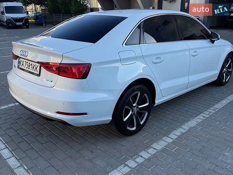 Седан Audi A3 2013 в Києві