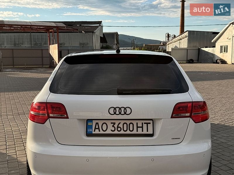 Хэтчбек Audi A3 2011 в Мукачево