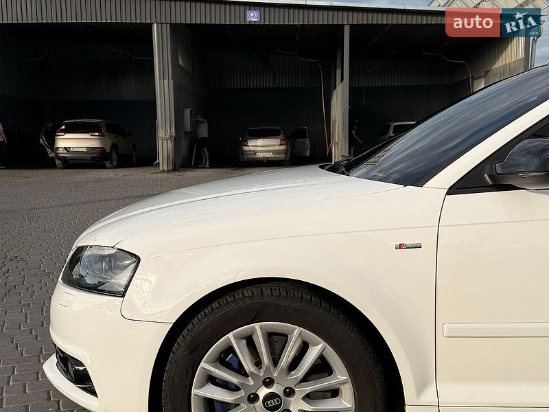 Хэтчбек Audi A3 2011 в Мукачево