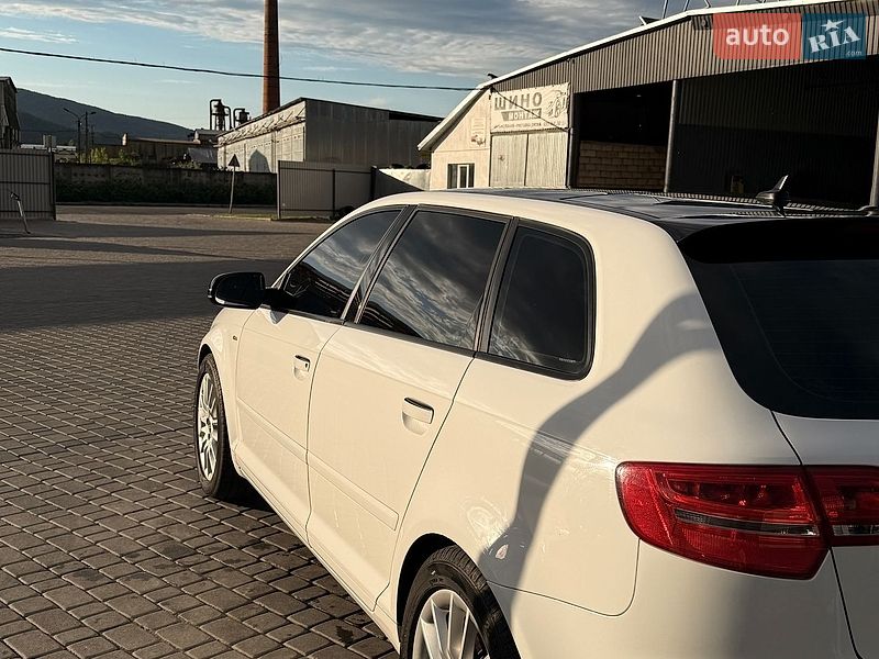 Хэтчбек Audi A3 2011 в Мукачево