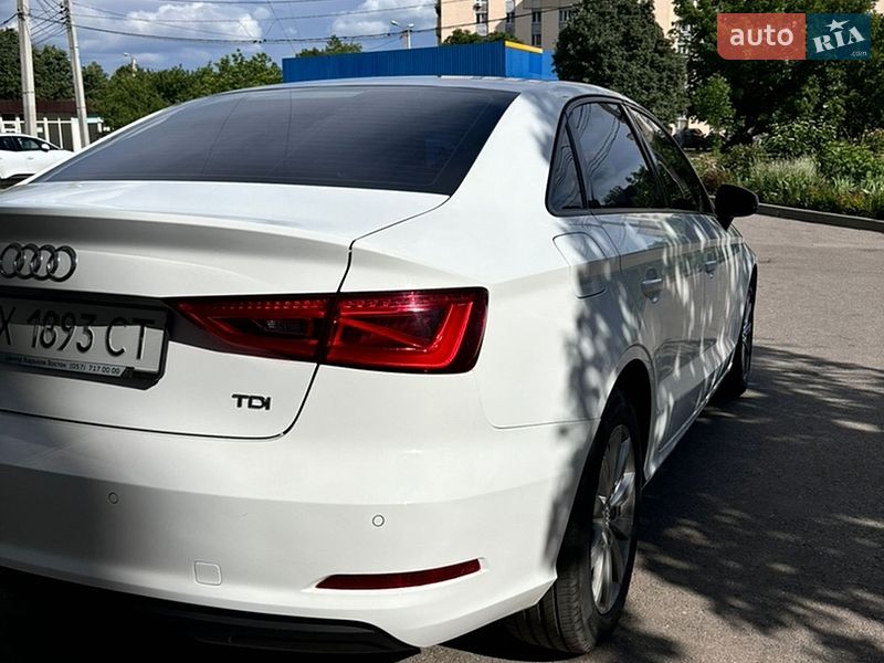 Седан Audi A3 2015 в Харкові