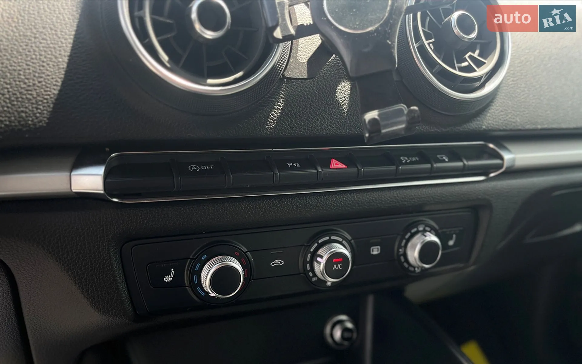 2017 Audi A3 - мініатюра 18