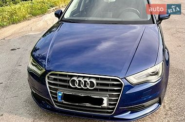Седан Audi A3 2014 в Запорожье