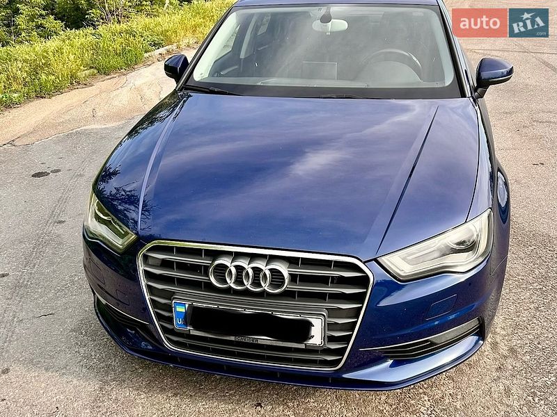 Седан Audi A3 2014 в Запорожье
