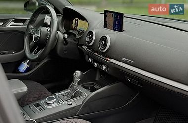 Седан Audi A3 2018 в Запоріжжі