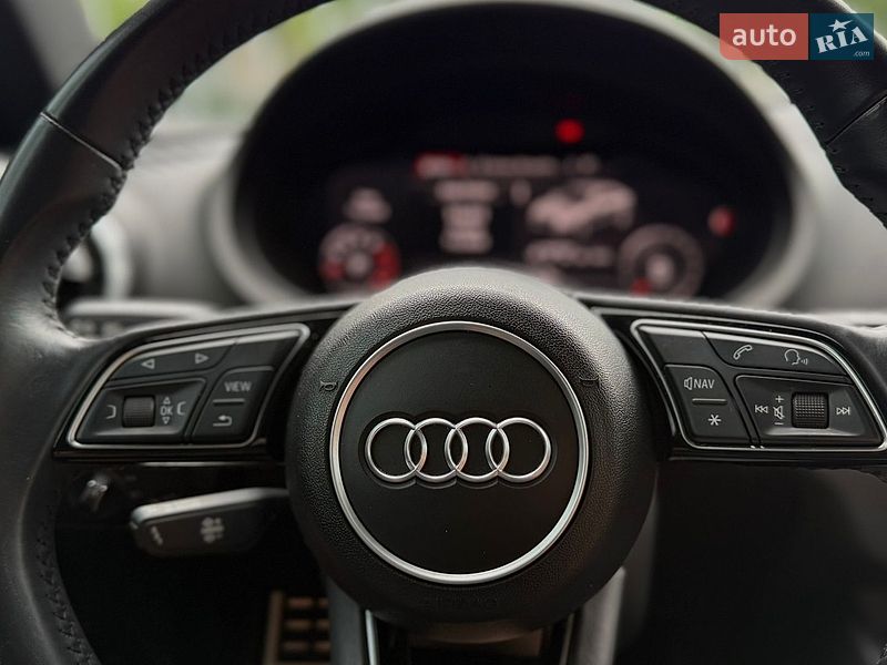 Седан Audi A3 2018 в Запоріжжі