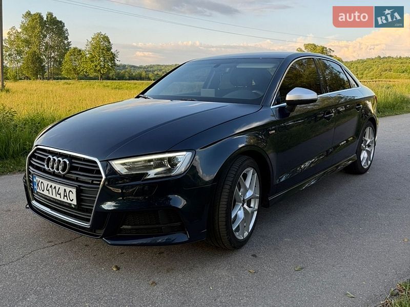 Седан Audi A3 2019 в Хусті
