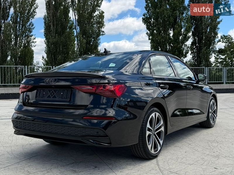 Седан Audi A3 2024 в Киеве