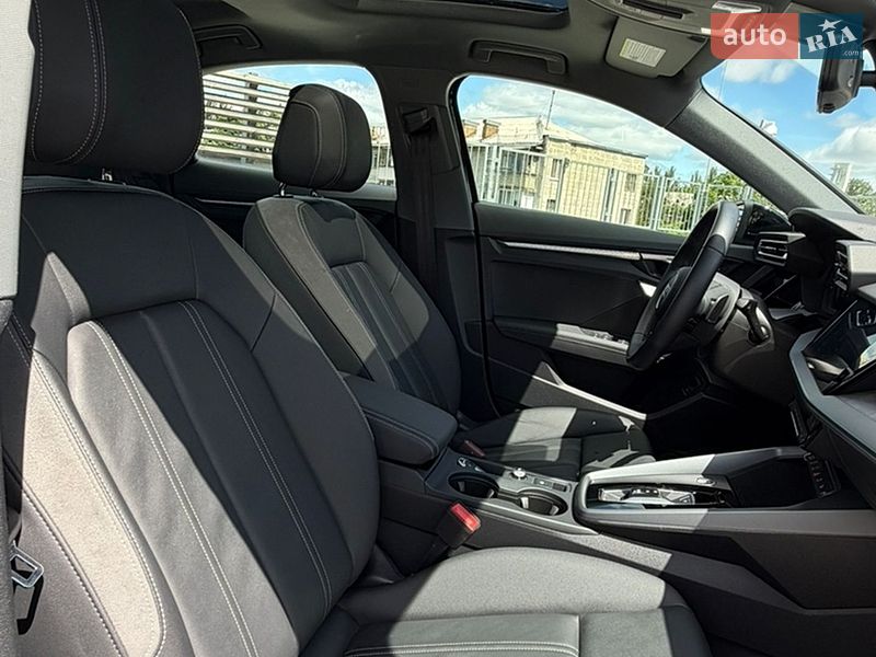 Седан Audi A3 2024 в Киеве