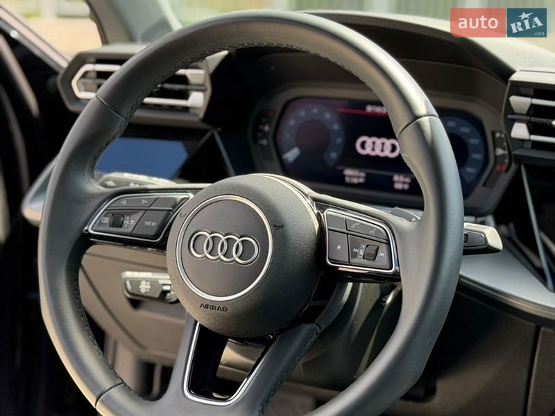 Седан Audi A3 2024 в Киеве