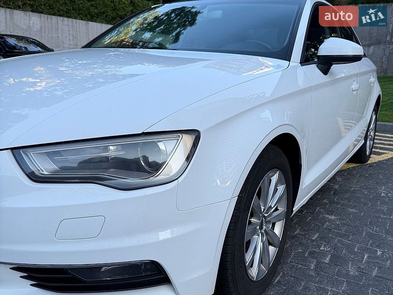 Седан Audi A3 2015 в Киеве фото 19 Седан Audi A3 2015 в Киеве
