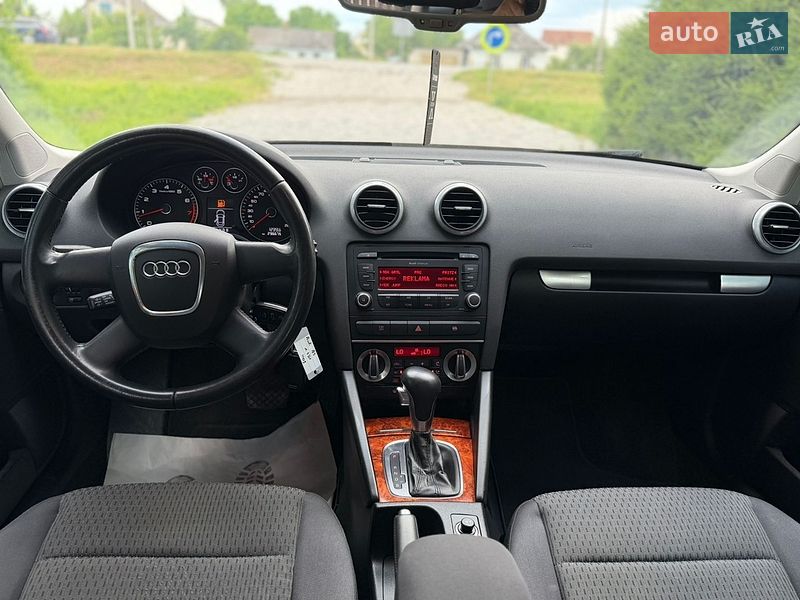 Хетчбек Audi A3 2010 в Старокостянтинові