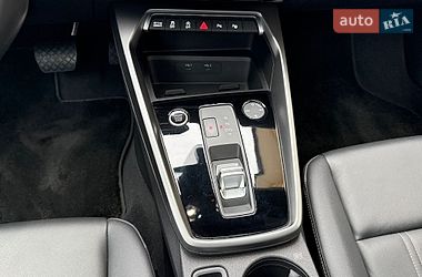 Седан Audi A3 2022 в Чернівцях