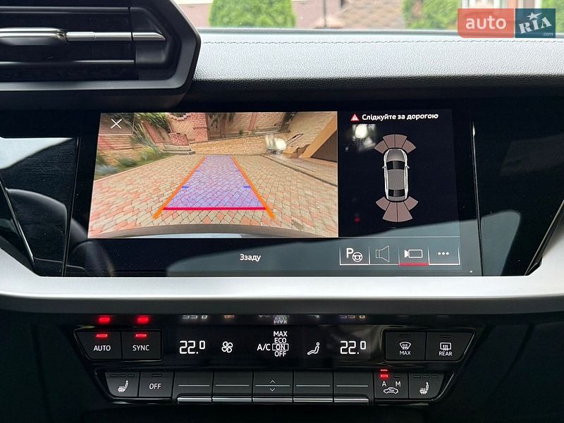 Седан Audi A3 2022 в Чернівцях