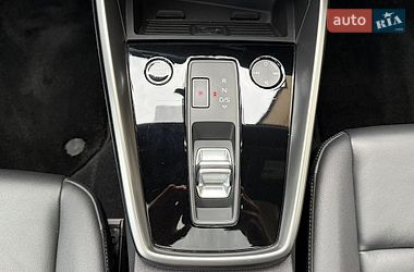 Седан Audi A3 2022 в Чернівцях