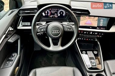 Седан Audi A3 2022 в Чернівцях