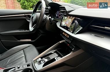 Седан Audi A3 2022 в Чернівцях