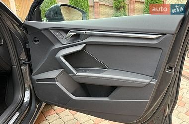 Седан Audi A3 2022 в Чернівцях