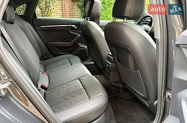 Седан Audi A3 2022 в Чернівцях