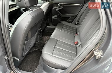 Седан Audi A3 2022 в Чернівцях