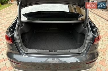 Седан Audi A3 2022 в Чернівцях