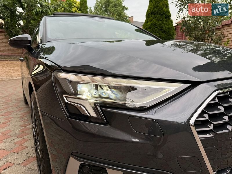 Седан Audi A3 2022 в Чернівцях