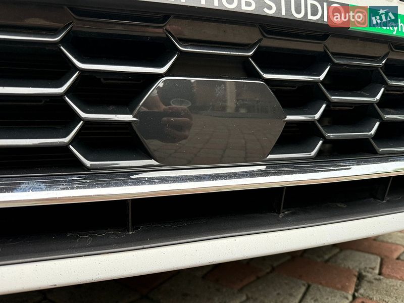 Седан Audi A3 2022 в Чернівцях