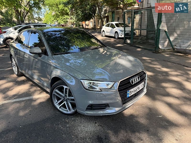 Седан Audi A3 2019 в Одесі