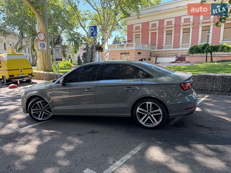 Седан Audi A3 2019 в Одесі