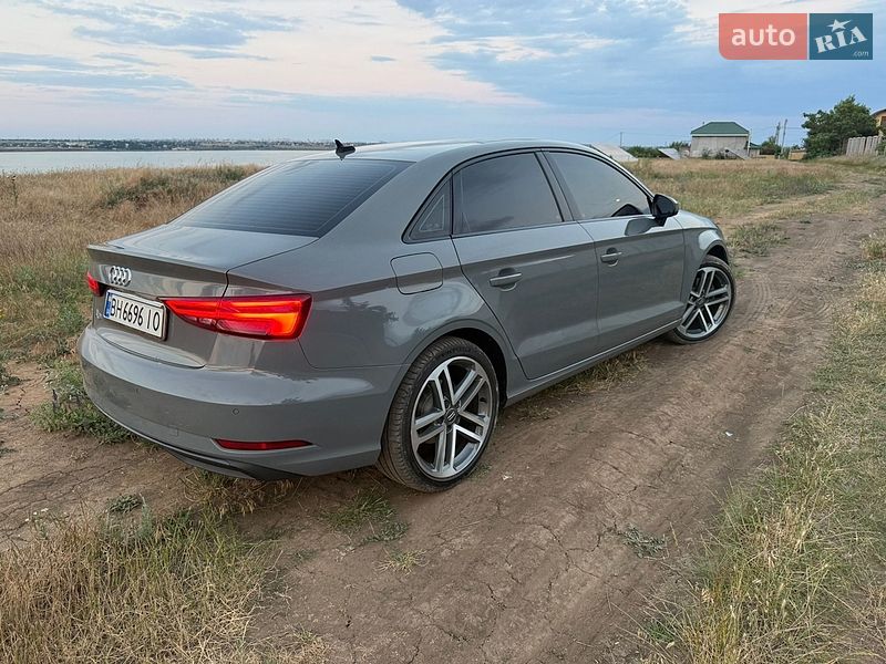 Седан Audi A3 2019 в Одесі