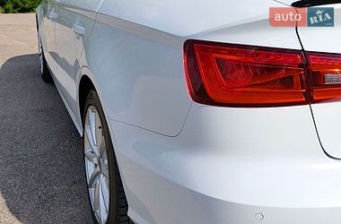 Седан Audi A3 2015 в Николаеве