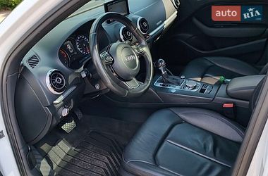 Седан Audi A3 2015 в Николаеве