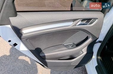 Седан Audi A3 2015 в Николаеве