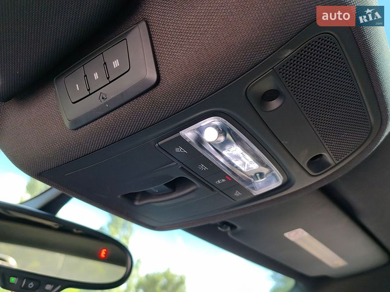 Седан Audi A3 2015 в Николаеве