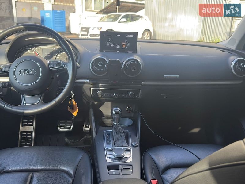 Седан Audi A3 2016 в Киеве