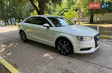 Седан Audi A3 2013 в Киеве