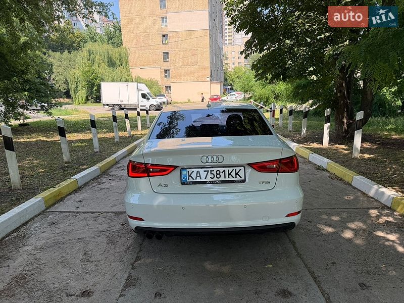 Седан Audi A3 2013 в Киеве