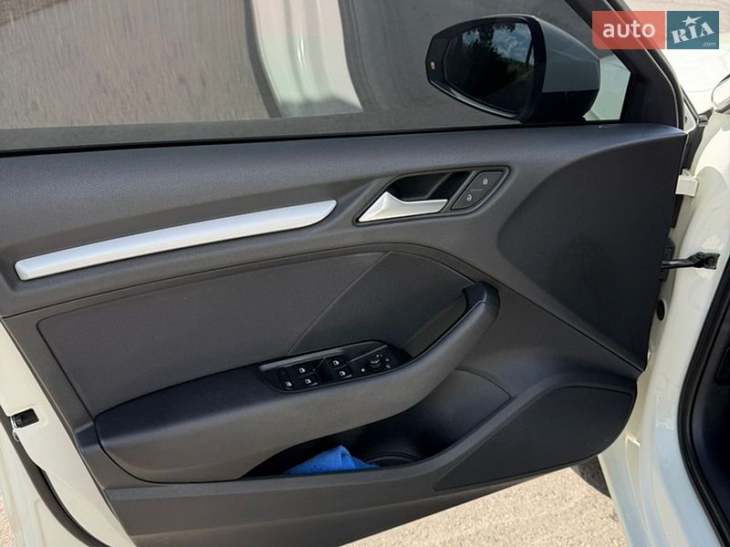 Хэтчбек Audi A3 2013 в Харькове