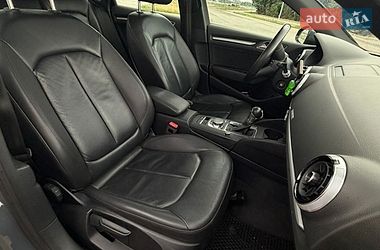 Седан Audi A3 2019 в Львові