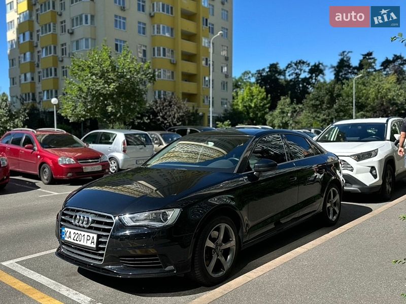 Седан Audi A3 2014 в Киеве
